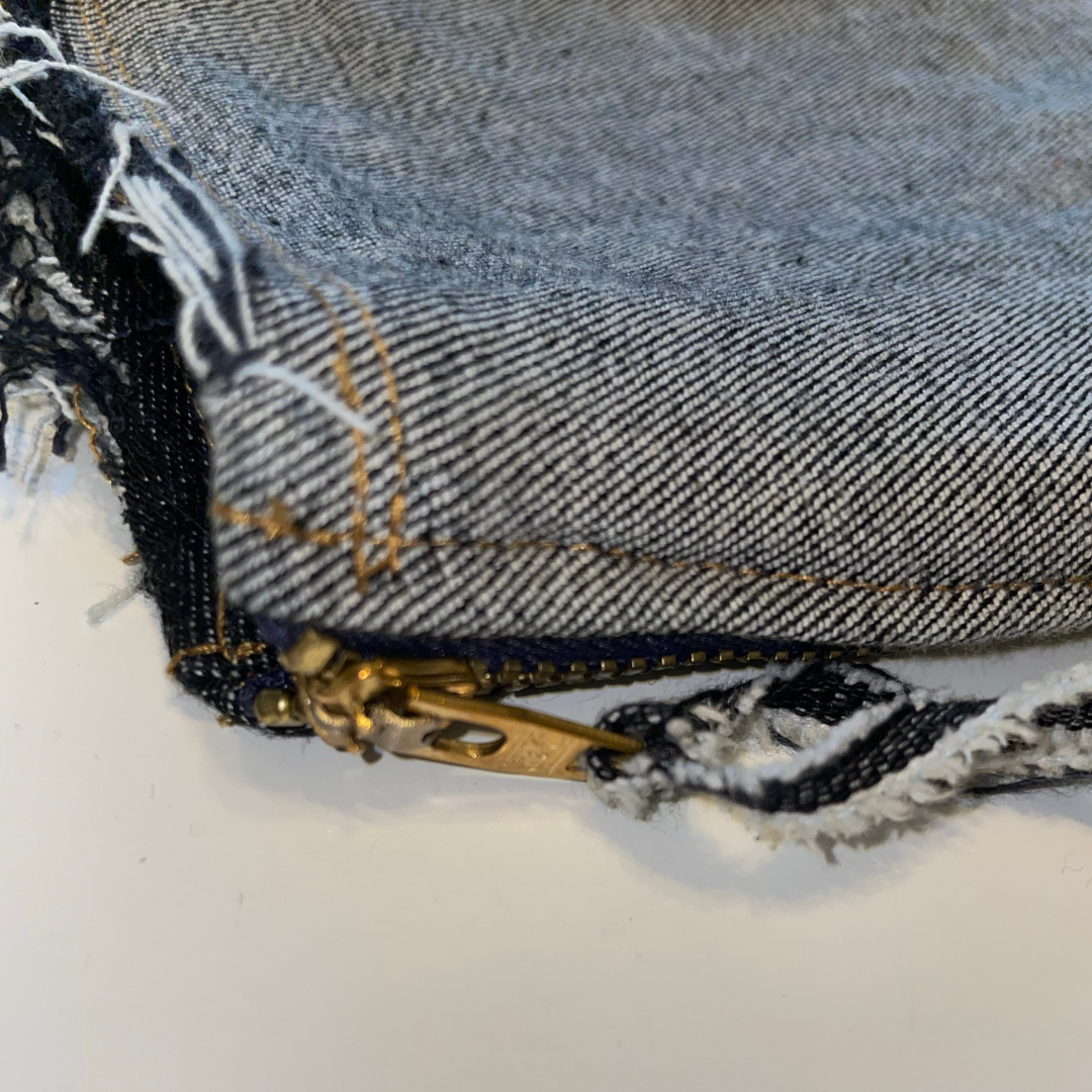 FRAYED MINI